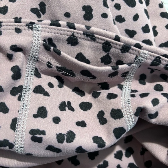 ZYIA Sz  2 Lavender Black Pattern Workout Exercise Activewear 7/8 Leggings - Picture 6 of 7